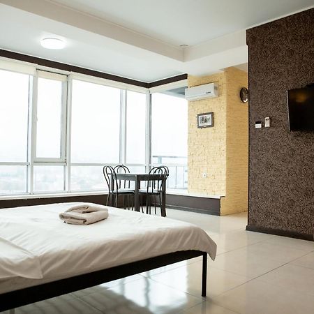 Doba In Ua Baku Bandery Apartments Dnipro Exterior foto